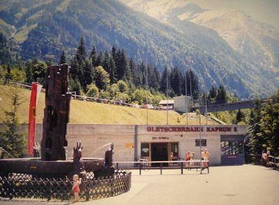 KAPRUN - Gletscherbahn im Nationalpark Hohe Tauern. Bei einem Brandunglück im Nov. 2000 starben hier 155 Menschen (A)